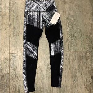 NWT Lululemon Hot To Street Pant
